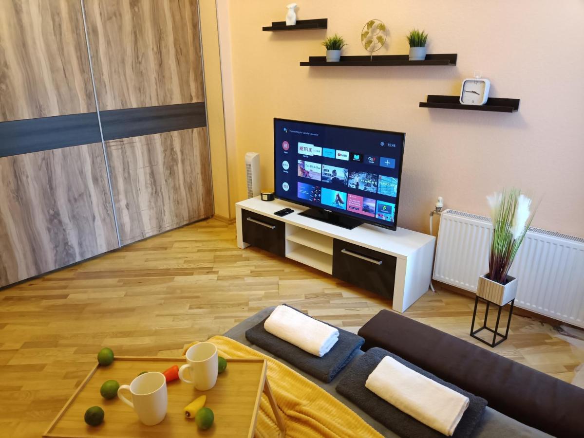 Riga Central Street Cozy Apartment Exterior photo